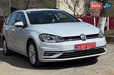 Универсал Volkswagen Golf 2017 в Шепетовке