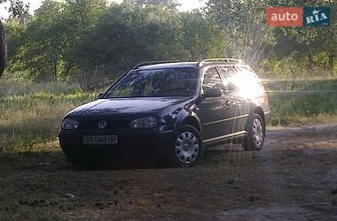 Универсал Volkswagen Golf 2005 в Киеве
