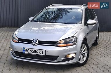 Універсал Volkswagen Golf 2016 в Дрогобичі