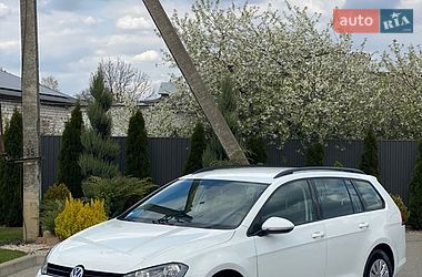 Универсал Volkswagen Golf 2016 в Луцке