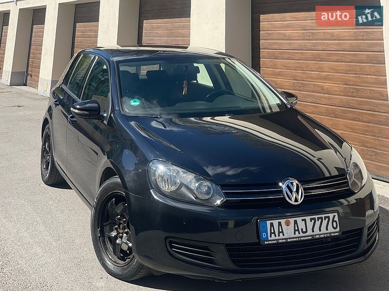 Хэтчбек Volkswagen Golf 2009 в Виннице