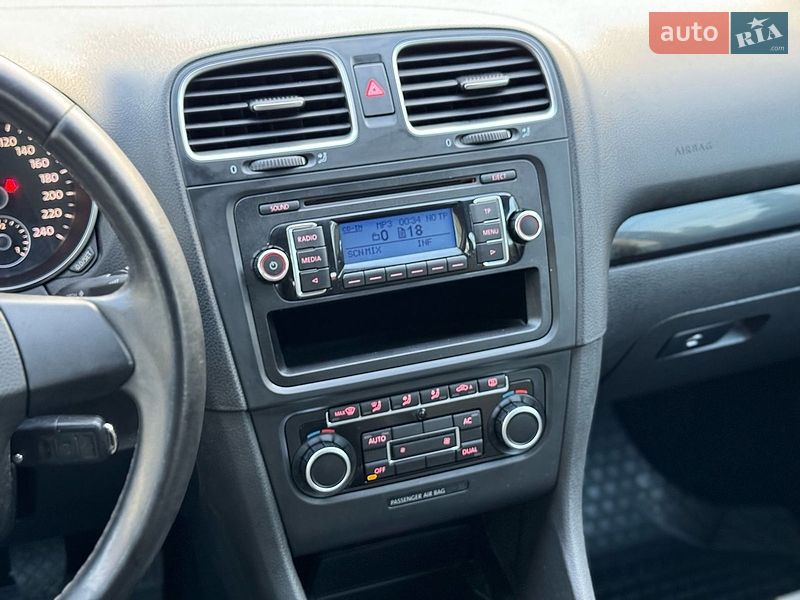 Хэтчбек Volkswagen Golf 2009 в Виннице