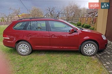 Хетчбек Volkswagen Golf 2009 в Володимирі