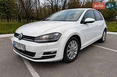 Хетчбек Volkswagen Golf 2014 в Дніпрі