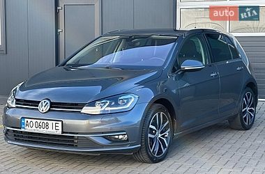 Хетчбек Volkswagen Golf 2018 в Мукачевому