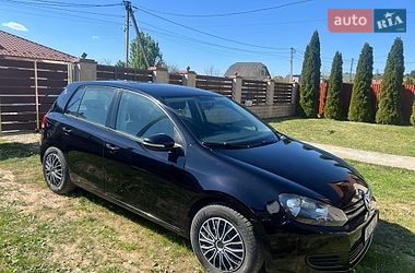 Хэтчбек Volkswagen Golf 2010 в Ужгороде