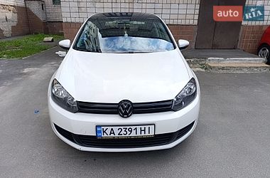 Хетчбек Volkswagen Golf 2009 в Києві