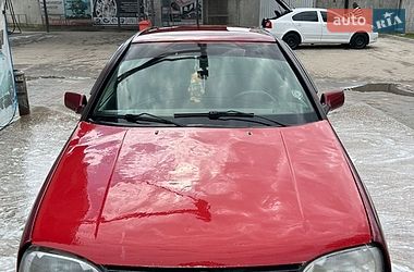 Хетчбек Volkswagen Golf 1998 в Сумах