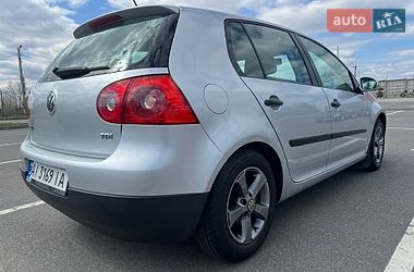 Хетчбек Volkswagen Golf 2006 в Києві