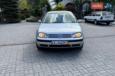 Хетчбек Volkswagen Golf 2002 в Дрогобичі