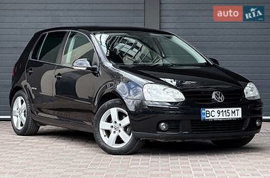 Хетчбек Volkswagen Golf 2008 в Львові