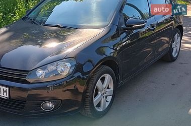Хэтчбек Volkswagen Golf 2010 в Черкассах