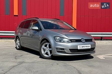 Универсал Volkswagen Golf 2014 в Киеве