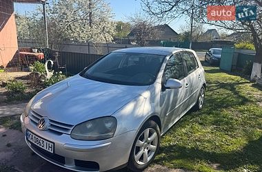 Хетчбек Volkswagen Golf 2004 в Баришівка