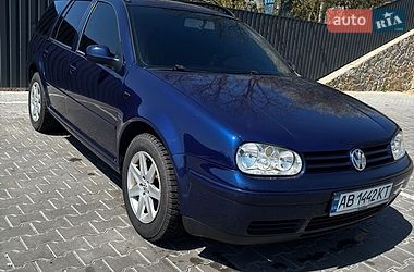 Универсал Volkswagen Golf 2003 в Виннице