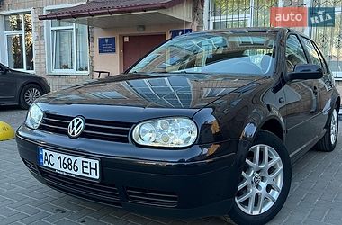 Хэтчбек Volkswagen Golf 2003 в Луцке