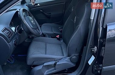 Хетчбек Volkswagen Golf 2004 в Білій Церкві
