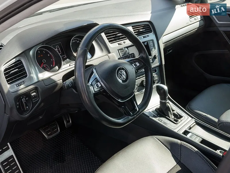 Volkswagen Golf 2013 VIN WVWZZZAUZEW108601 фото оголошення 34 з 85