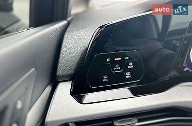 Универсал Volkswagen Golf 2023 в Львове
