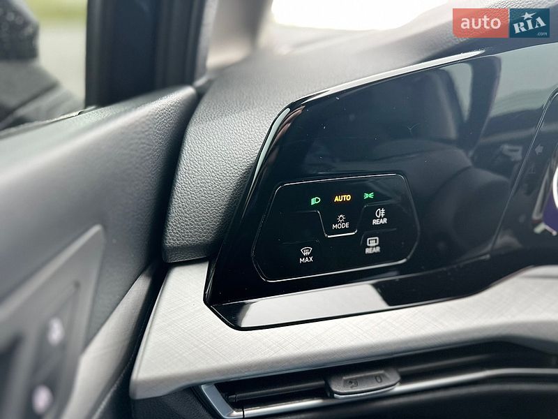 Универсал Volkswagen Golf 2023 в Львове