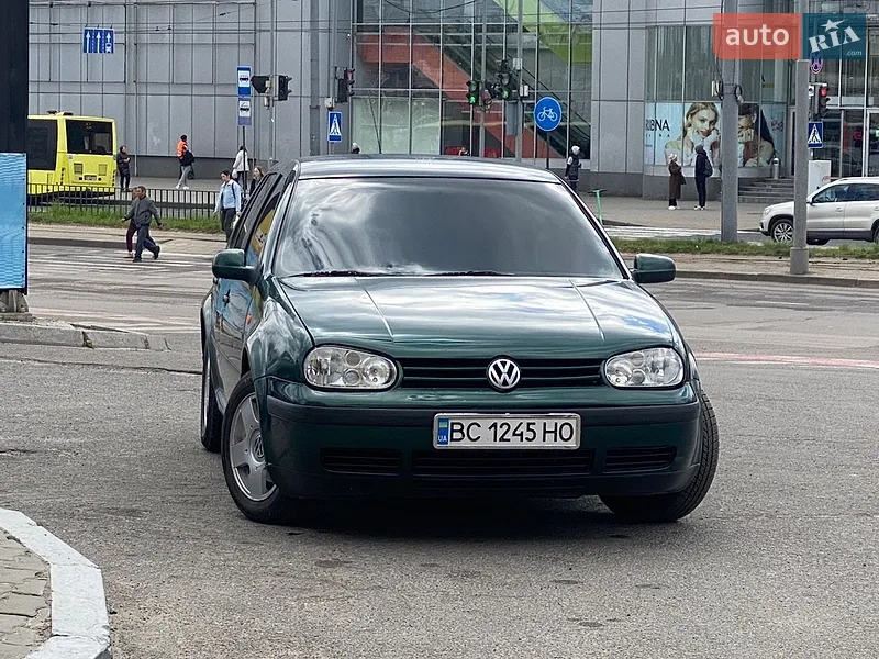 Volkswagen Golf