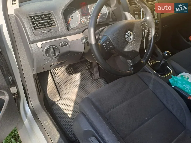 Volkswagen Golf 2008 VIN WVWZZZ1KZ8P105989 фото оголошення 10 з 48