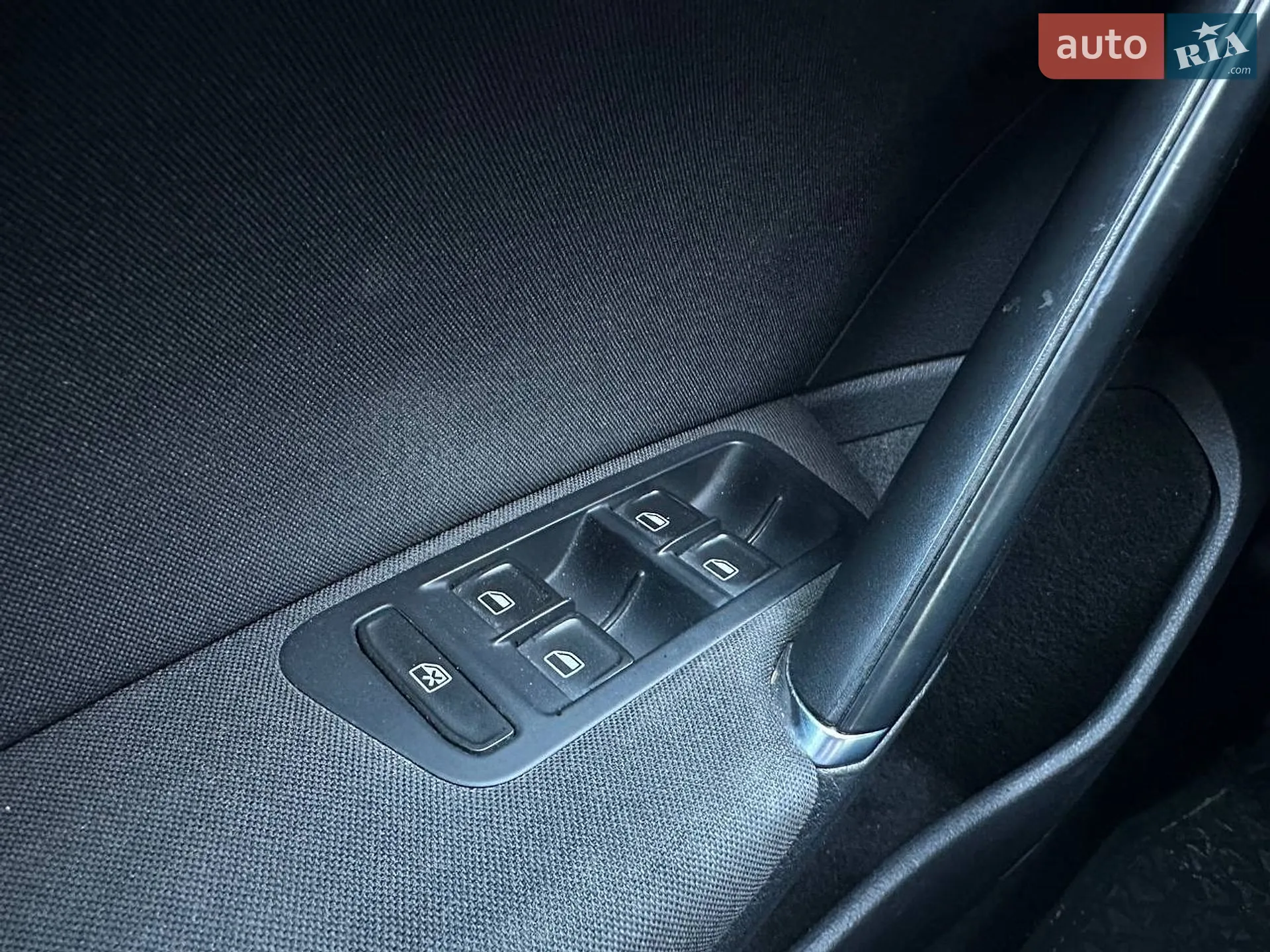 Volkswagen Golf 2013 VIN WVWZZZAUZEP548782 фото оголошення 19 з 33