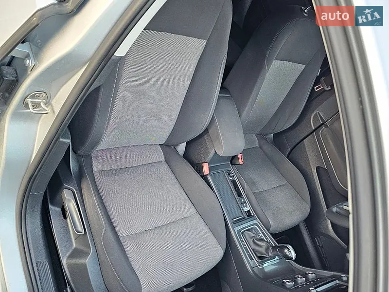 Volkswagen Golf 2016 VIN WVWZZZAUZGP596289 фото оголошення 24 з 70