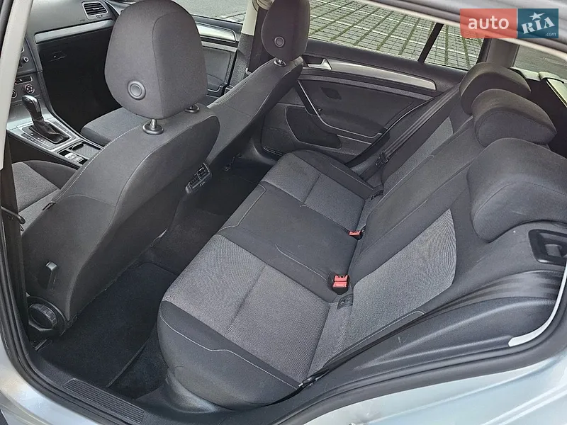 Volkswagen Golf 2016 VIN WVWZZZAUZGP596289 фото оголошення 30 з 70