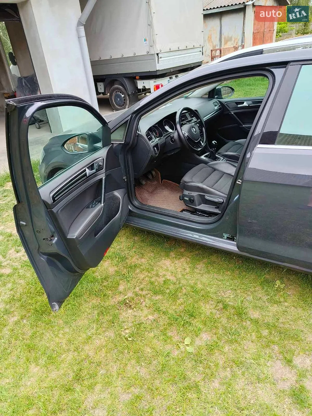 Volkswagen Golf 2014 VIN WVWZZZAUZEP598327 фото оголошення 15 з 21