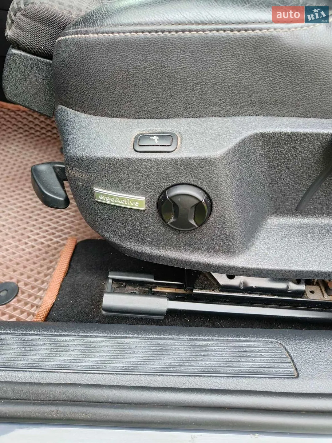 Volkswagen Golf 2014 VIN WVWZZZAUZEP598327 фото оголошення 18 з 21