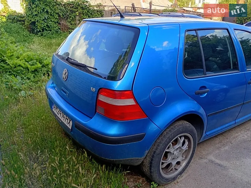 Volkswagen Golf