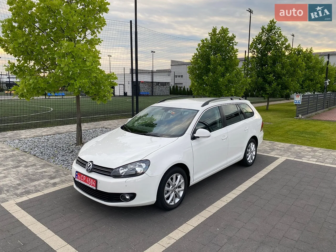 2011 Volkswagen Touran - мініатюра 39