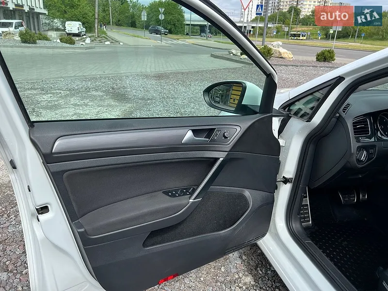 Volkswagen Golf 2017 VIN WVWZZZAUZHP761532 фото оголошення 29 з 80