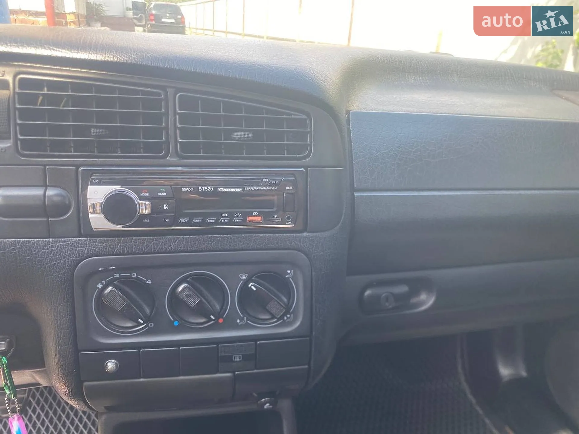 Volkswagen Golf 1995 VIN WVWZZZ1HZTW088706 фото оголошення 5 з 12