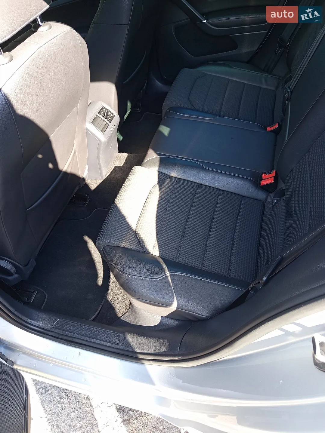 Volkswagen Golf 2014 VIN WVWZZZAUZFP542365 фото оголошення 9 з 19