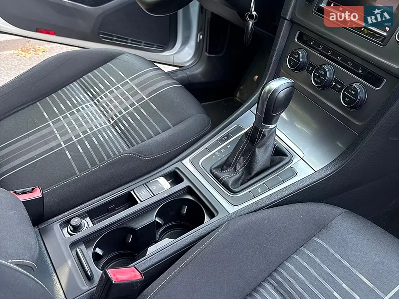 Volkswagen Golf 2015 VIN WVWZZZAUZGP557440 фото оголошення 18 з 63