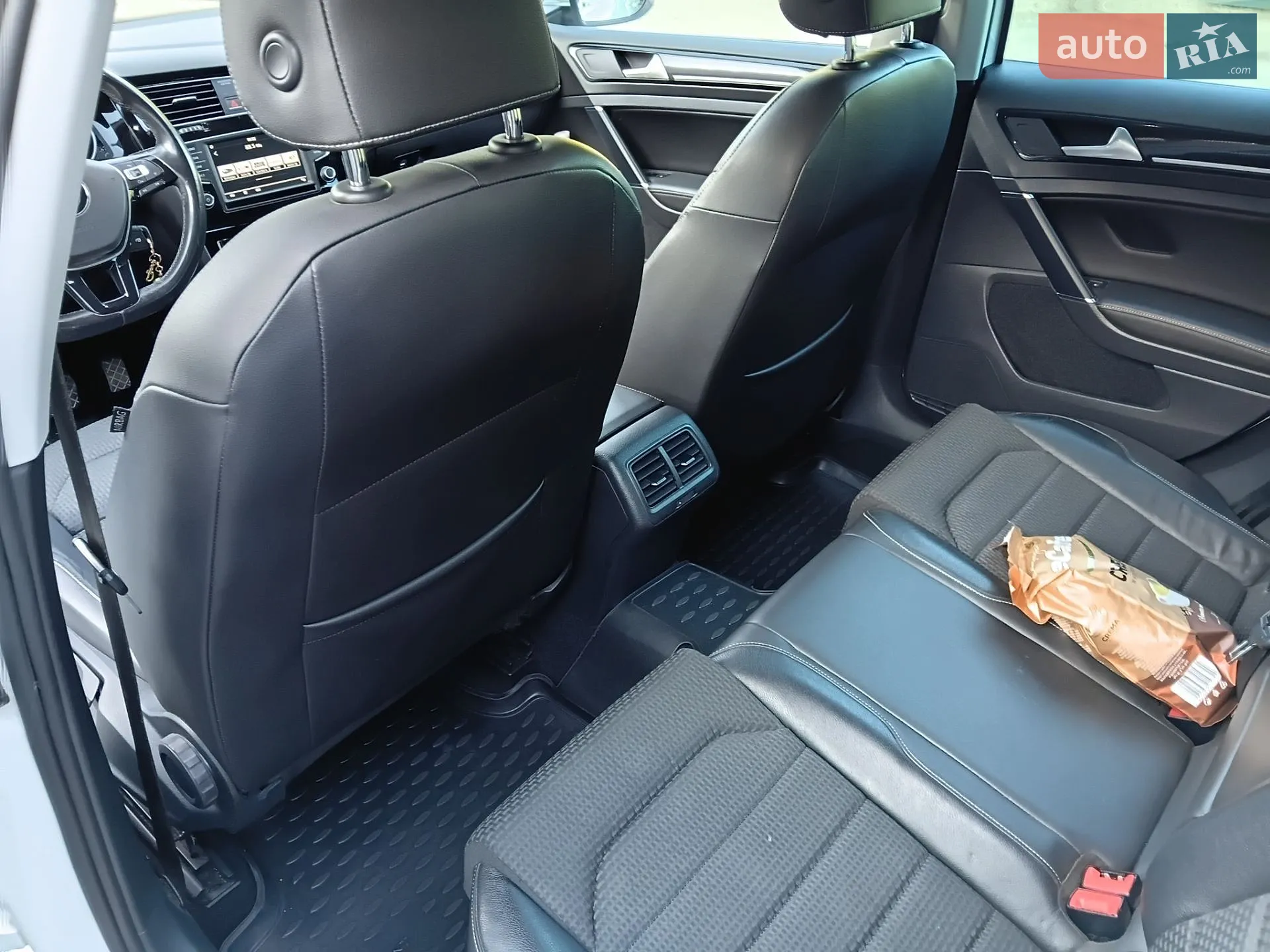 Volkswagen Golf 2016 VIN WVWZZZAUZGP634552 фото оголошення 5 з 29
