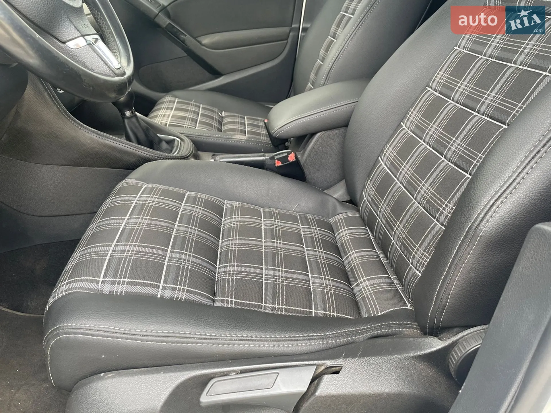 Volkswagen Golf 2011 VIN WVWZZZ1KZCW100043 фото оголошення 14 з 22