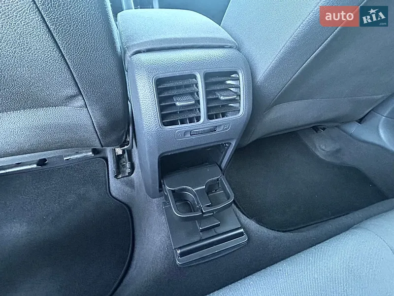 Volkswagen Golf 2004 VIN WVWZZZ1KZ4W105328 фото оголошення 28 з 71