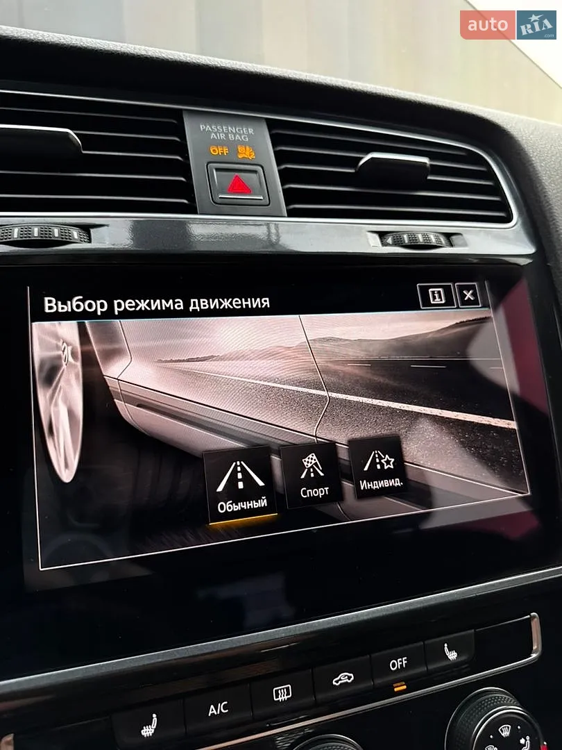 2017 Volkswagen Golf GTI - мініатюра 68