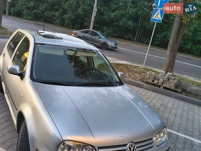 Volkswagen Golf 2001