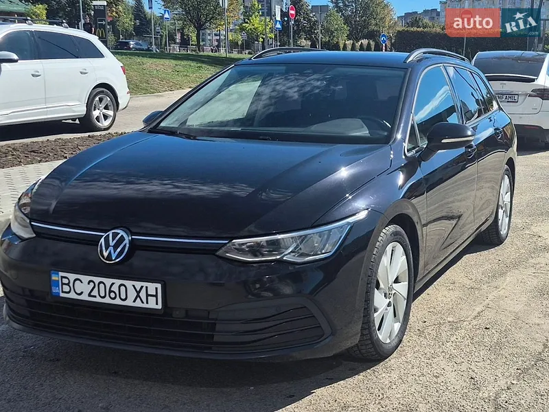 Volkswagen Golf 2021