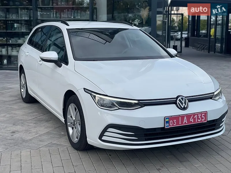 Volkswagen Golf 2021