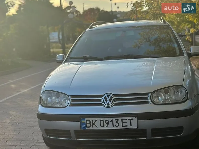 Volkswagen Golf