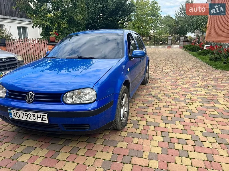 Volkswagen Golf