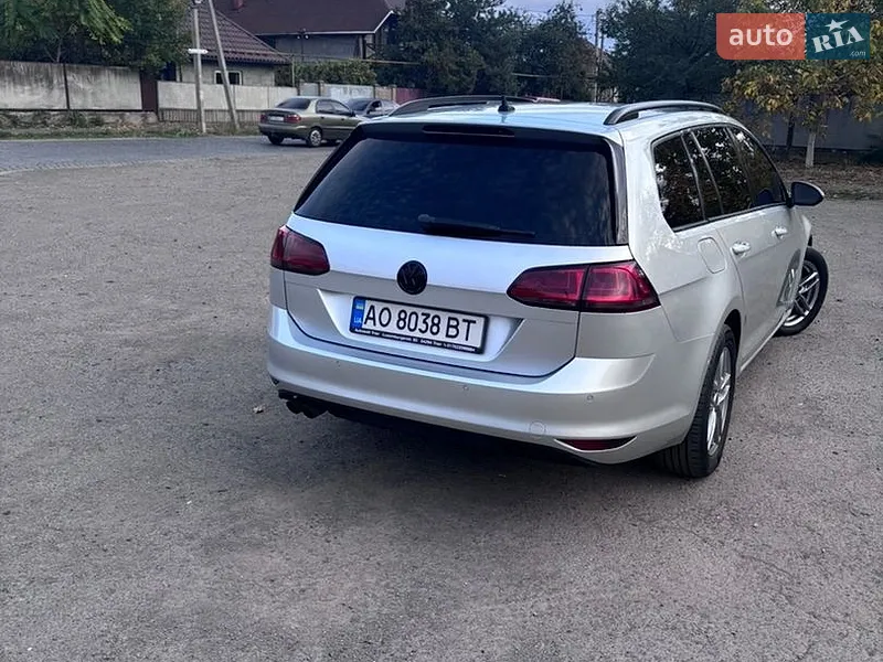 Volkswagen Golf