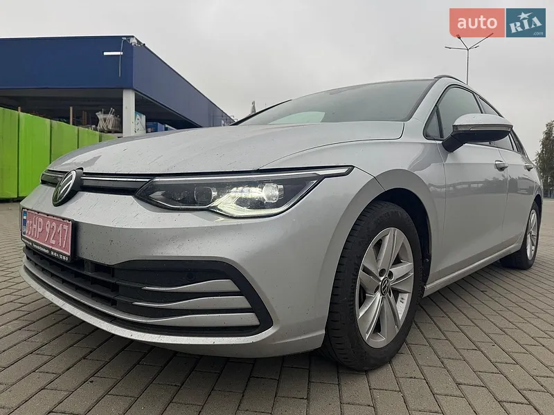 Volkswagen Golf 2023