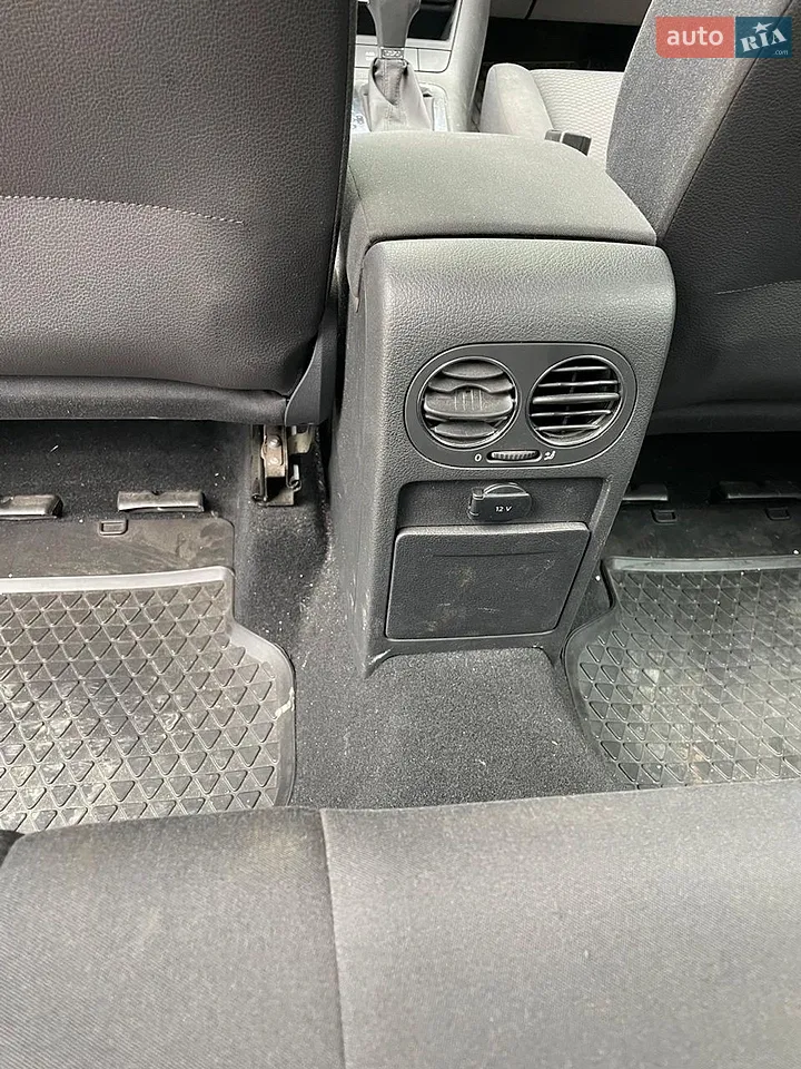2010 Volkswagen Golf Plus - мініатюра 13