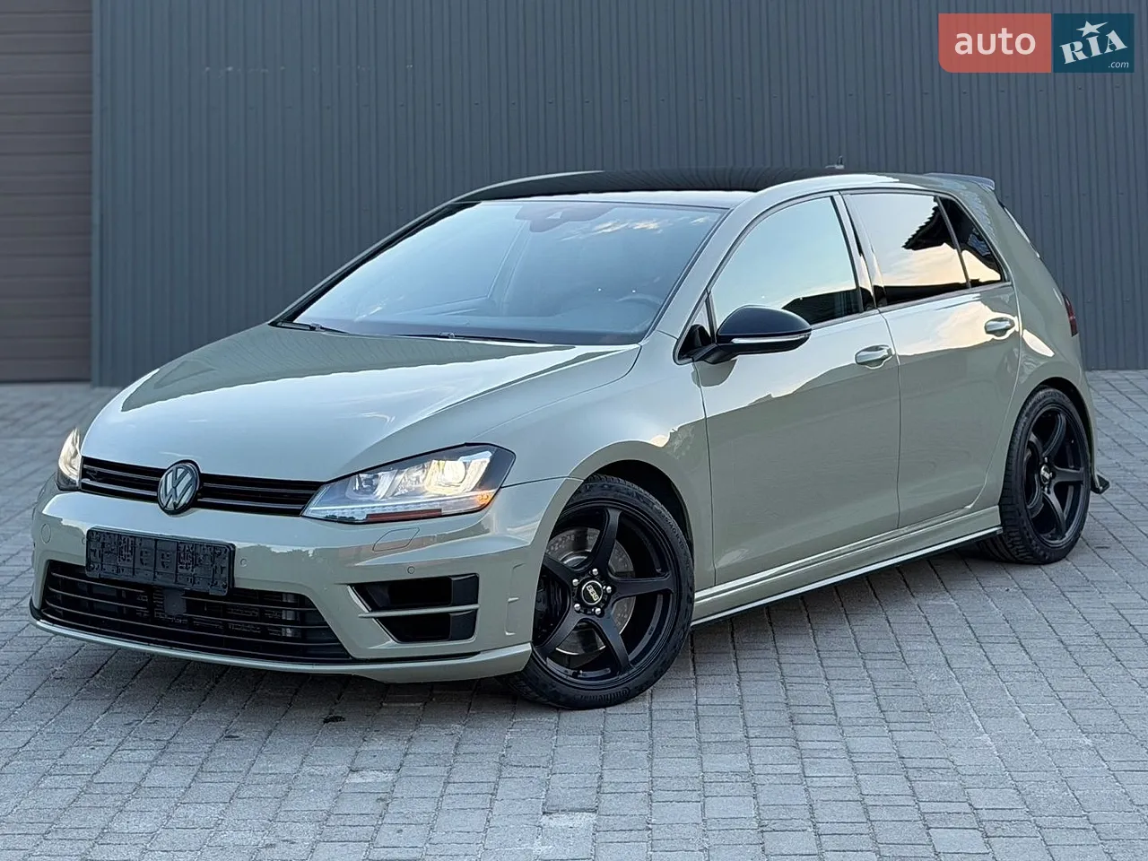 2017 Volkswagen Golf R - мініатюра 46